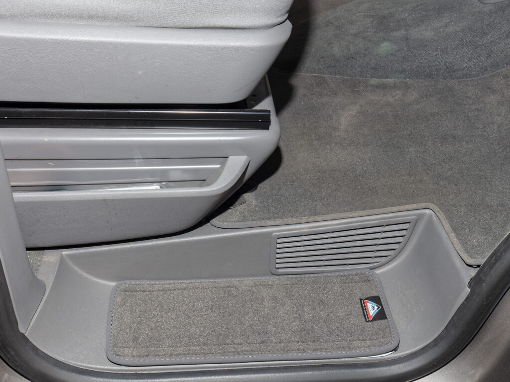 BRANDRUP Veloursteppich-Set Fahrerhaus Trittstufen Palladium VW T6.1 California