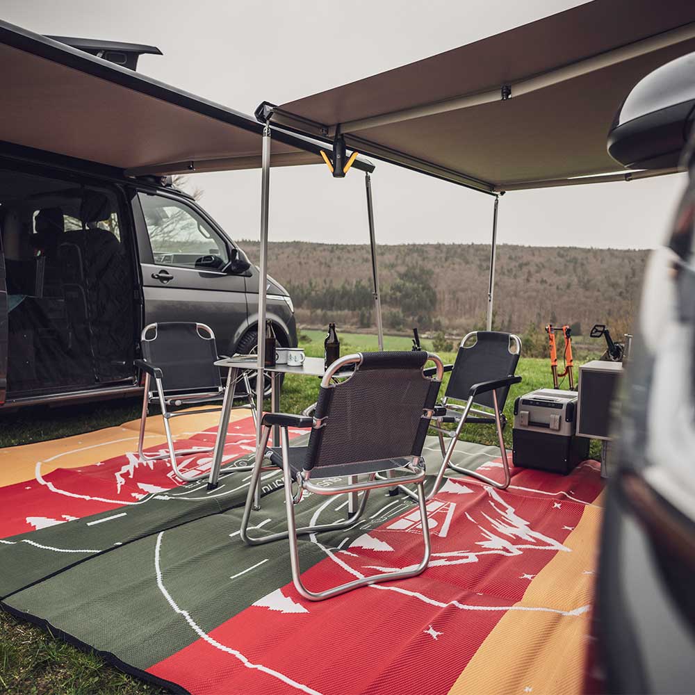 BUSBOXX Vorzeltteppich im Format 300 × 200 cm mit markantem BUSBOXX Design