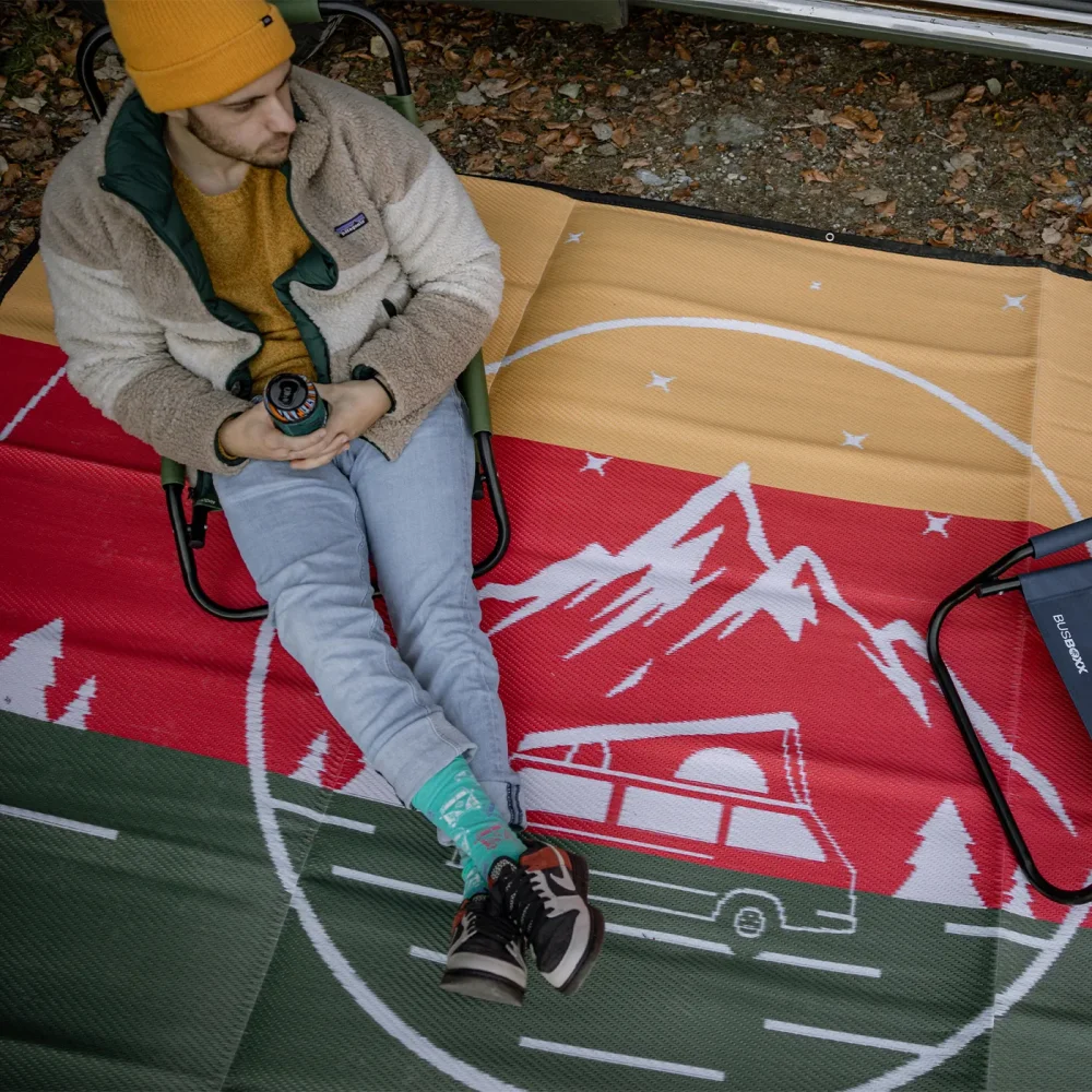 BUSBOXX Vorzeltteppich im Format 300 × 200 cm mit markantem BUSBOXX Design